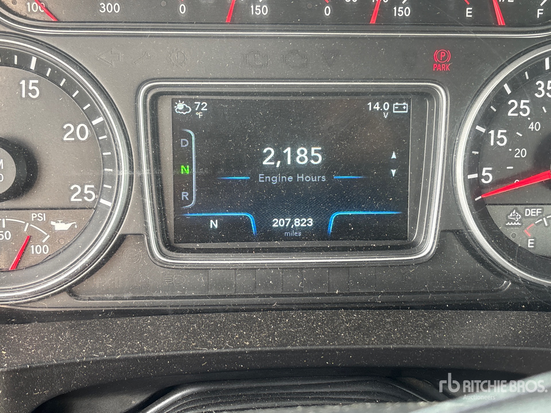 2018 International LT625