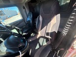 Cab with Seats/armrests