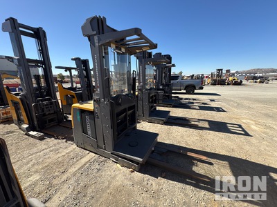 General Appearance - Lift Truck* with Zdjęcie, lewy dolny róg