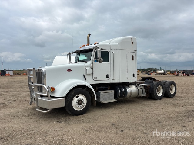 2015 Peterbilt 367 6x4 T/a Sleeper Truck Tractor