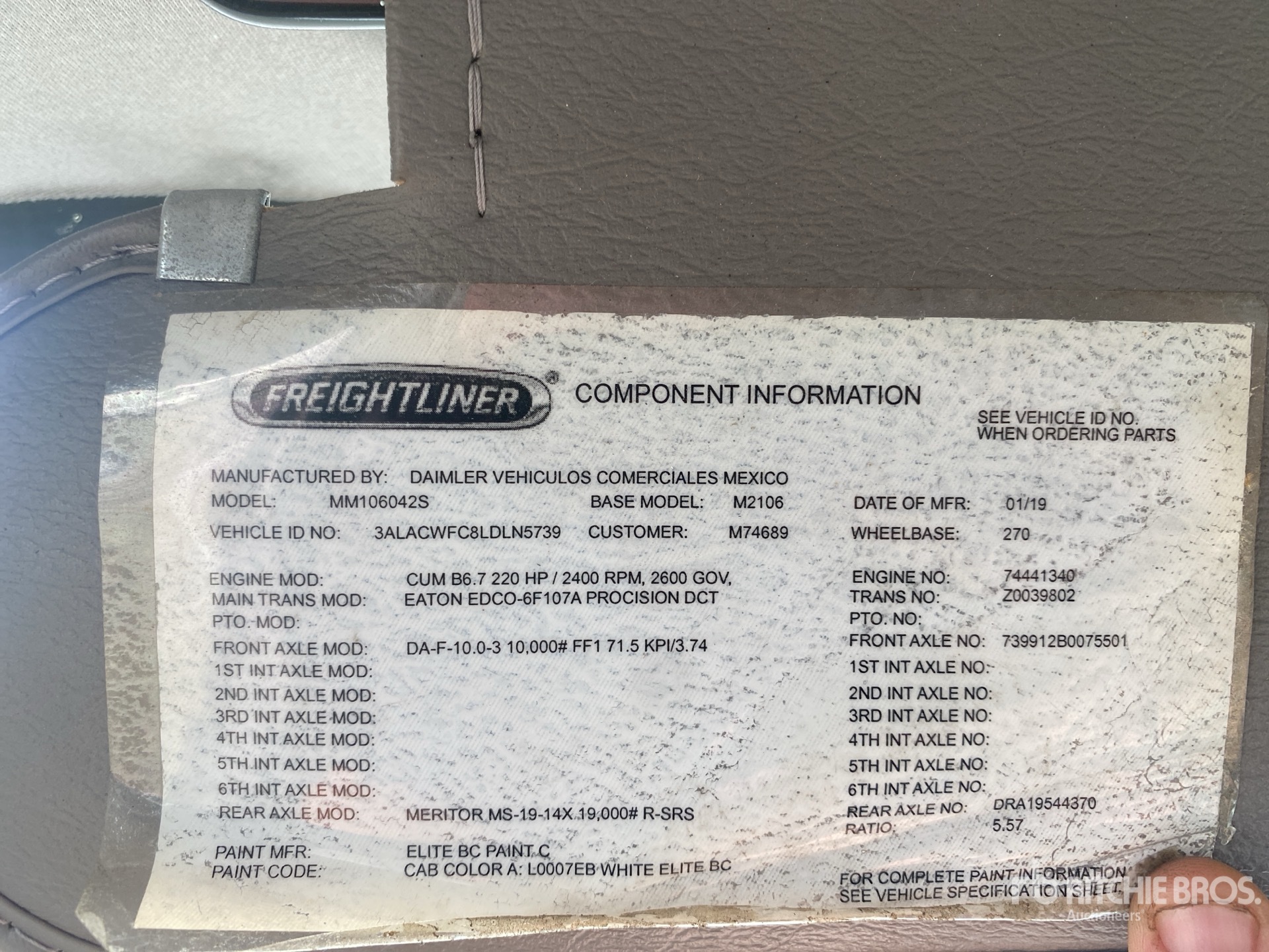 2020 Freightliner M2106