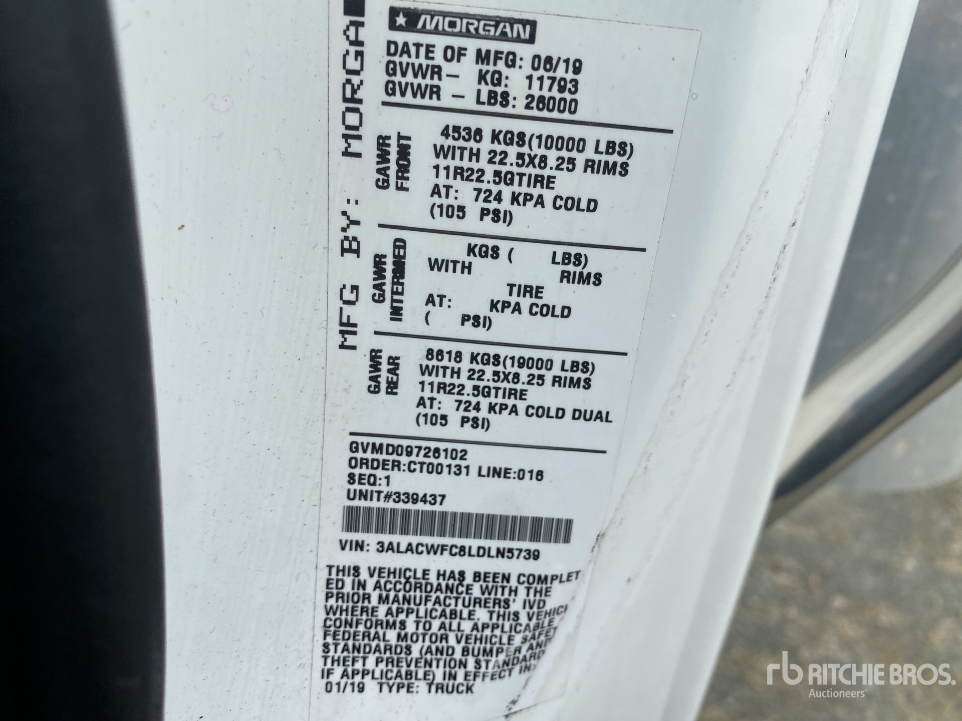2020 Freightliner M2106