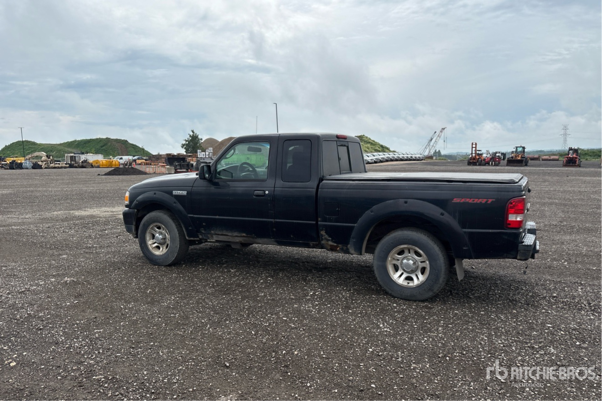 General Appearance with Picture, Left Rear Corner