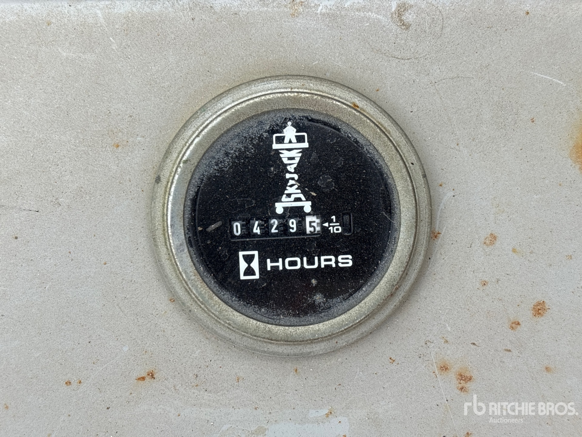 General Appearance with Hour Meter / Odometer