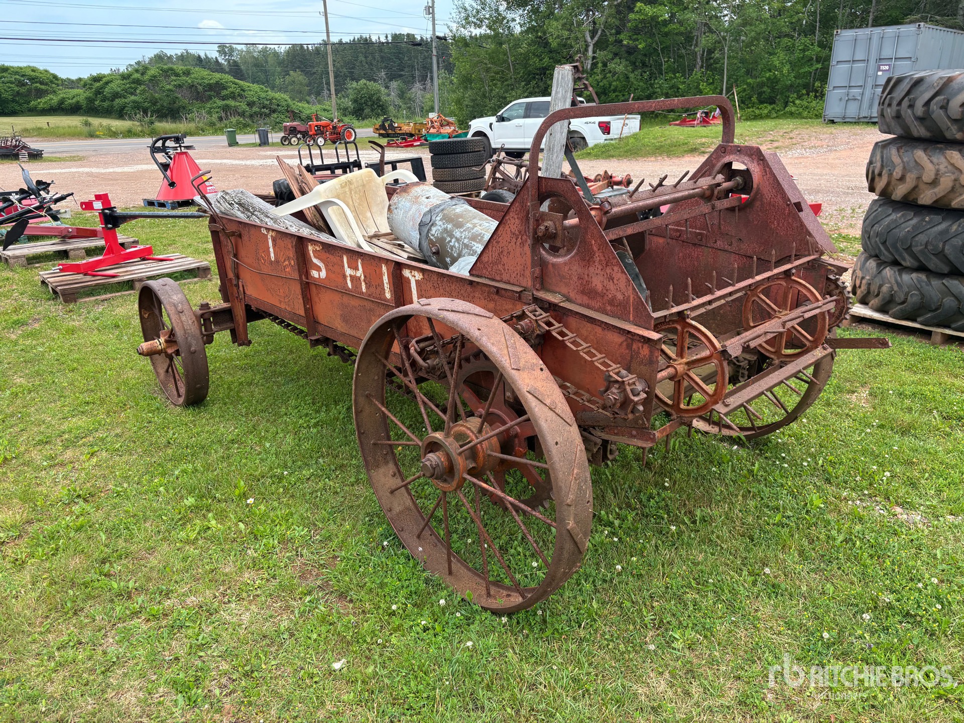 General Appearance with Picture, Left Rear Corner