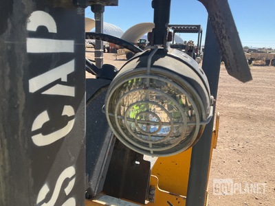 General Appearance with Exterior Lights