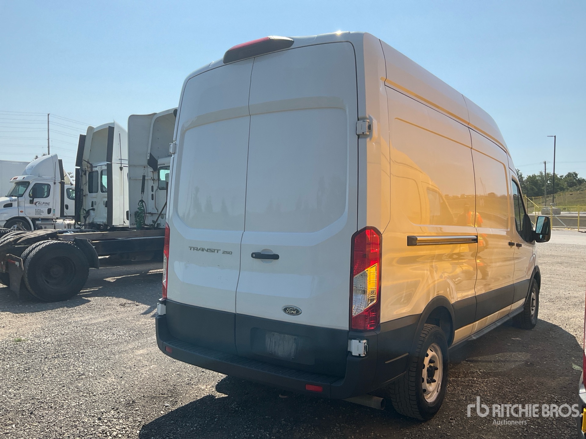 2021 Ford TRANSIT 250