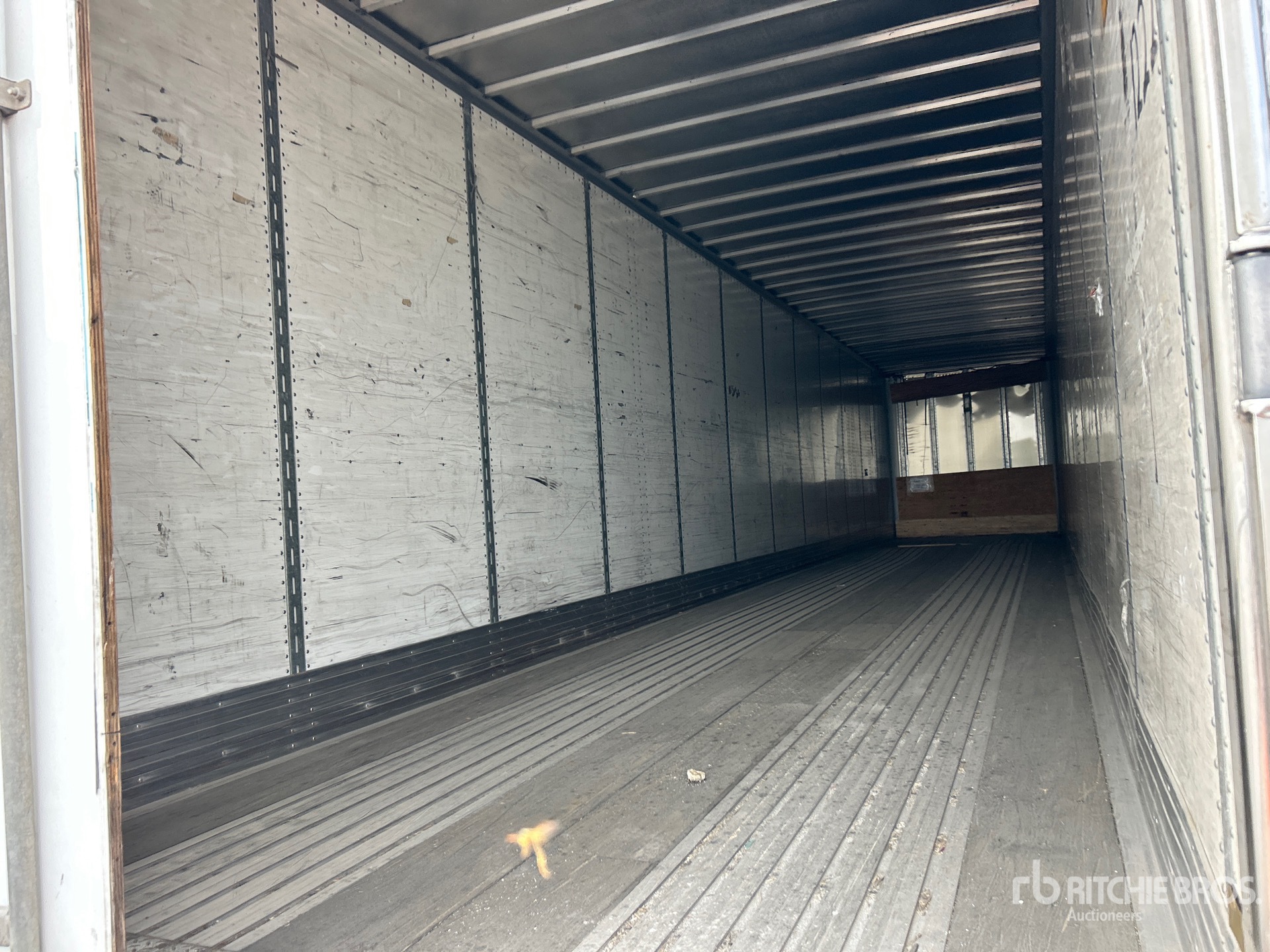 2001 Monon 53 ft x 102 in T/A