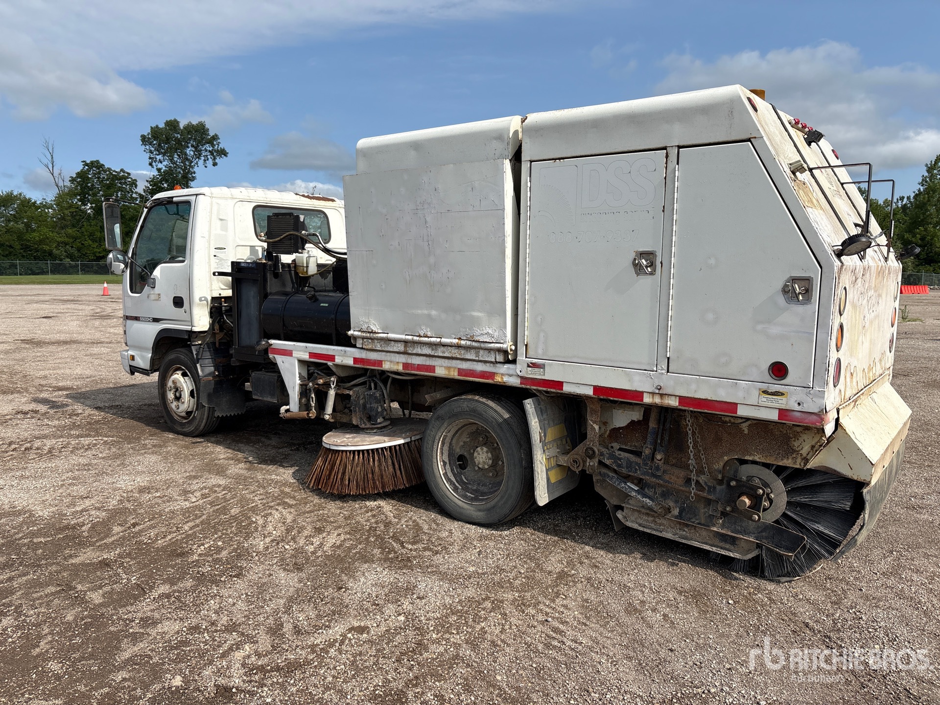 General Appearance with Picture, Left Rear Corner