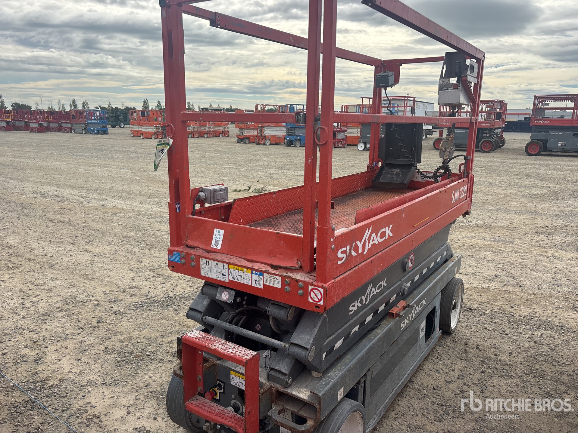 2018 Skyjack SJIII 3220