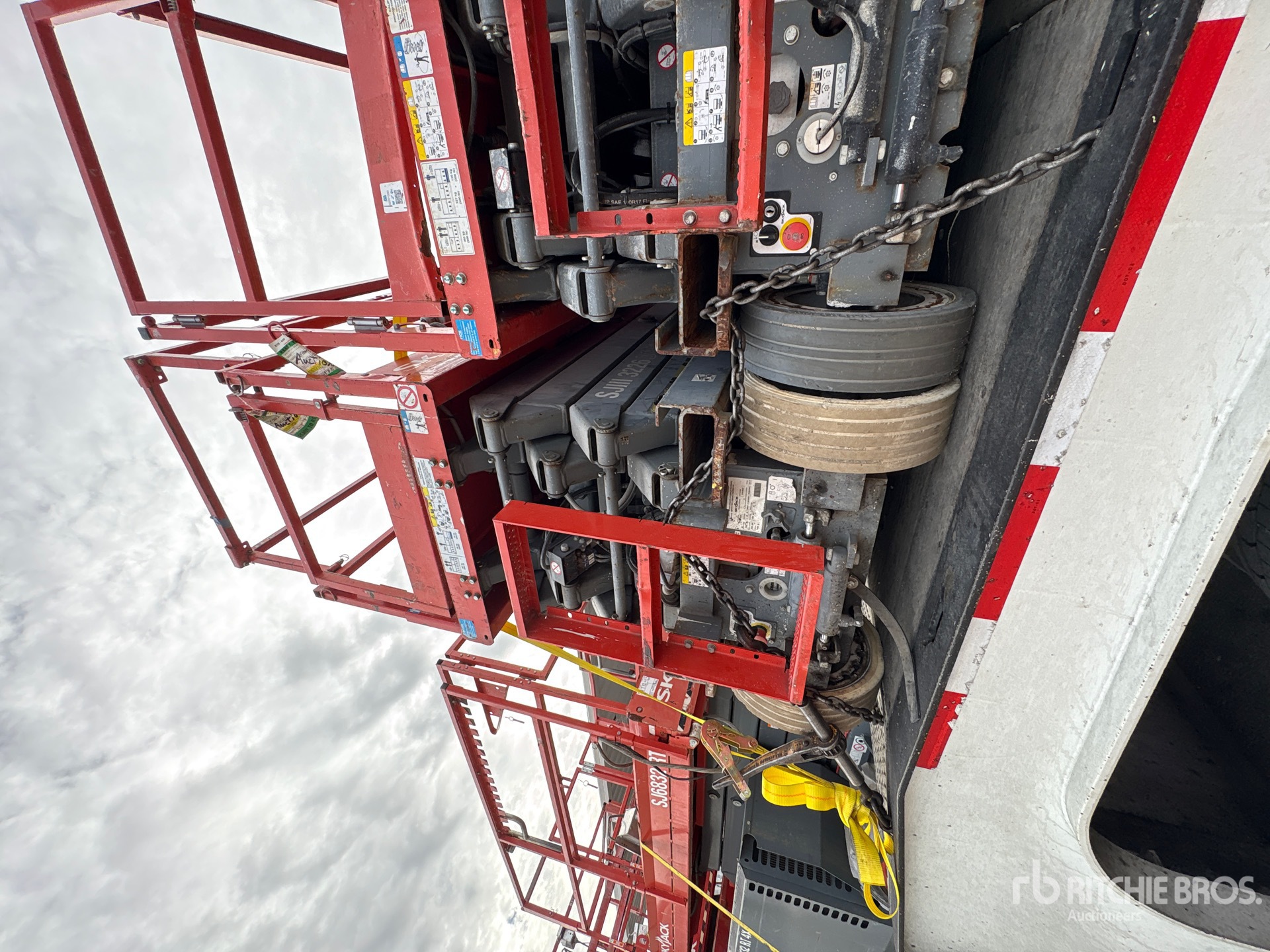 2013 Skyjack SJ 3226