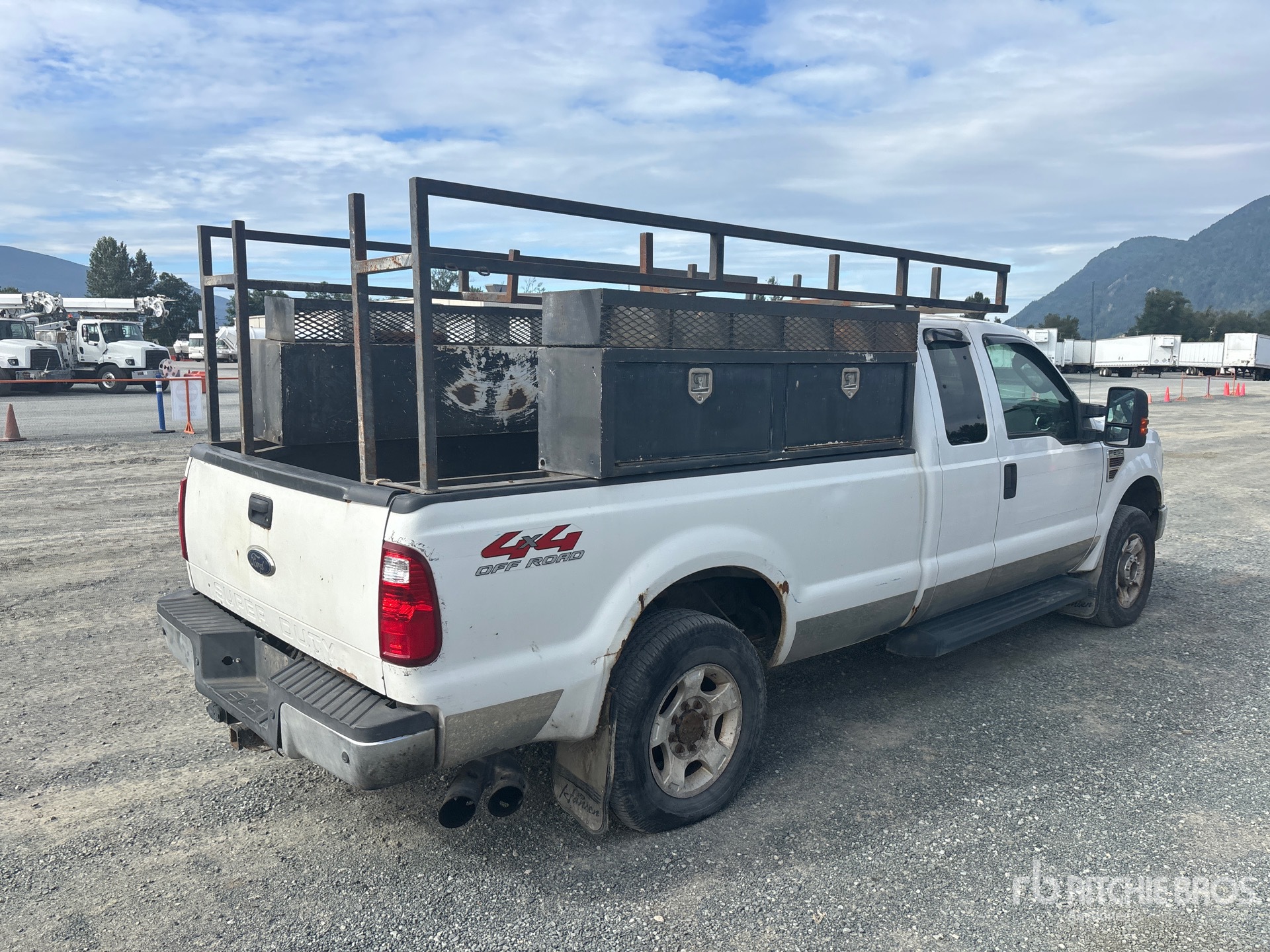 General Appearance with Picture, Right Rear Corner