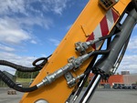 Hydraulics with Auxiliary Hydraulic Plumbing