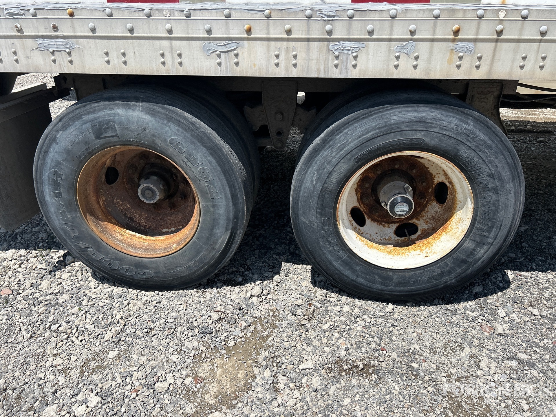 2004 Trailmobile 48 FT X 102 IN T/A