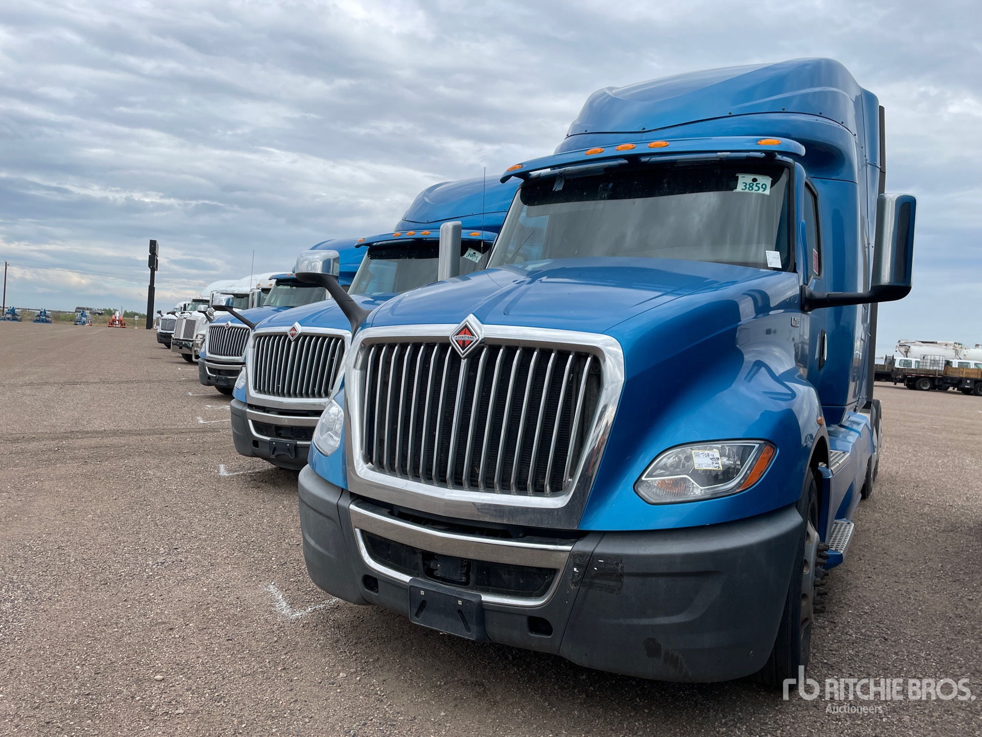 2020 International LT625