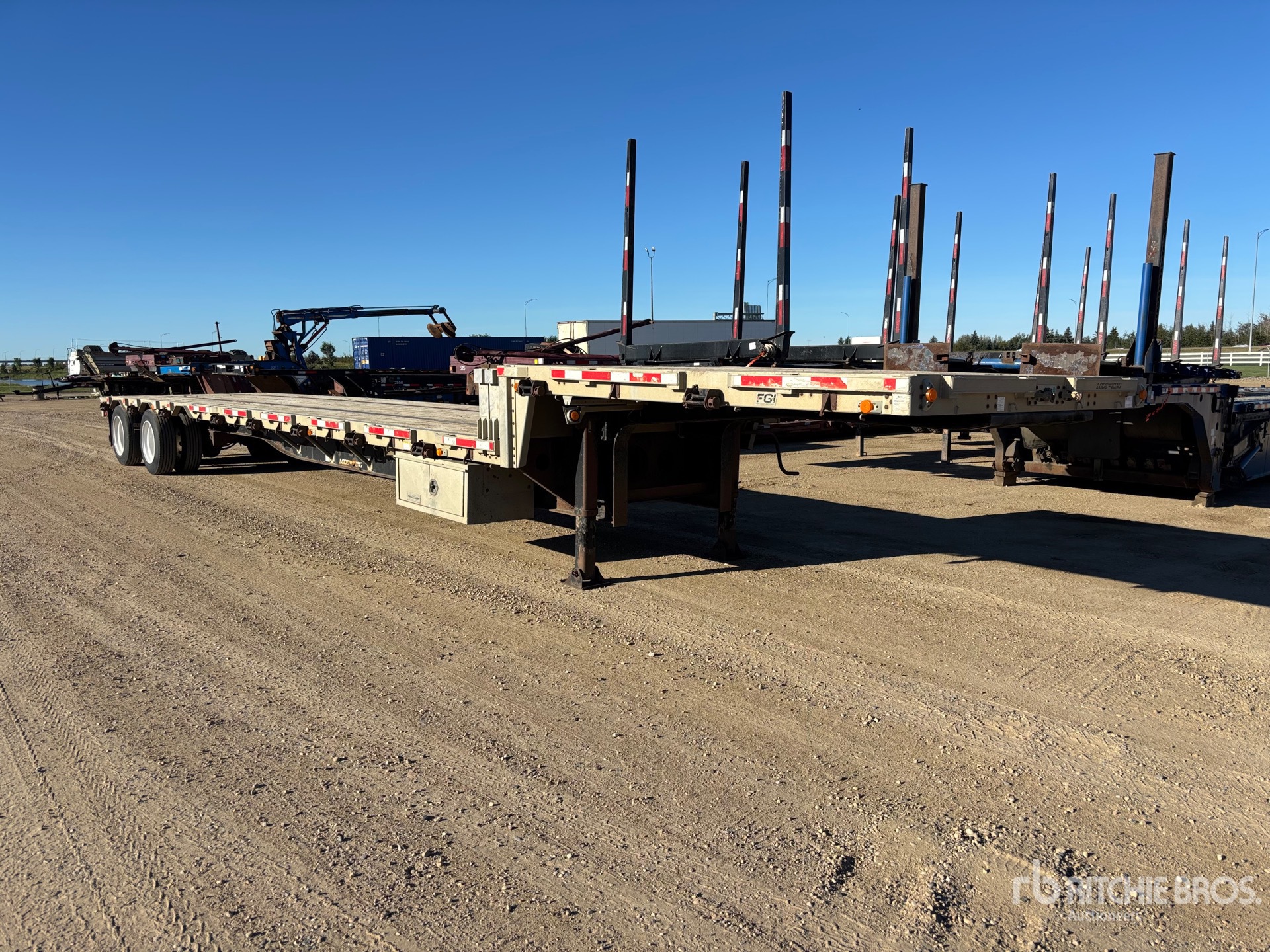 2007 Load King  48 FT T/A SPREAD AXLE