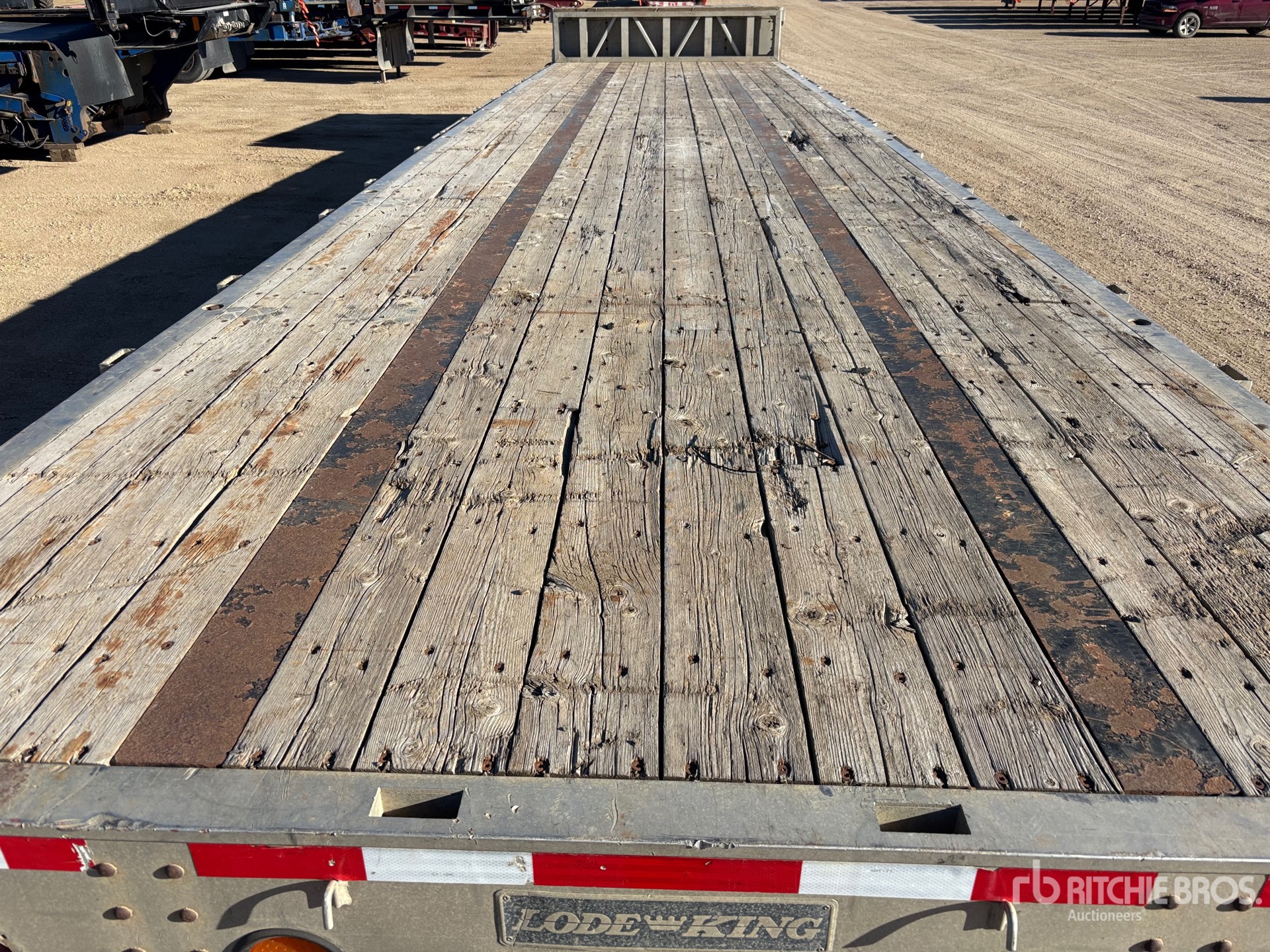 2007 Load King  48 FT T/A SPREAD AXLE