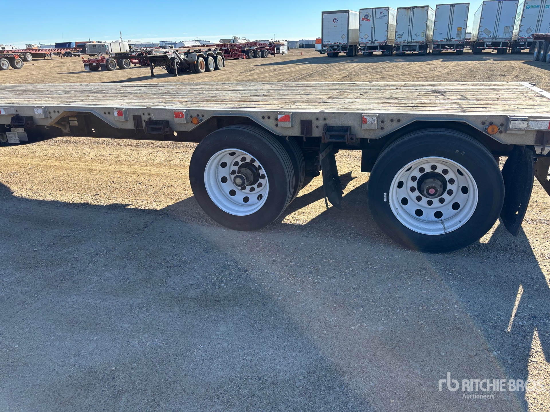 2007 Load King  48 FT T/A SPREAD AXLE