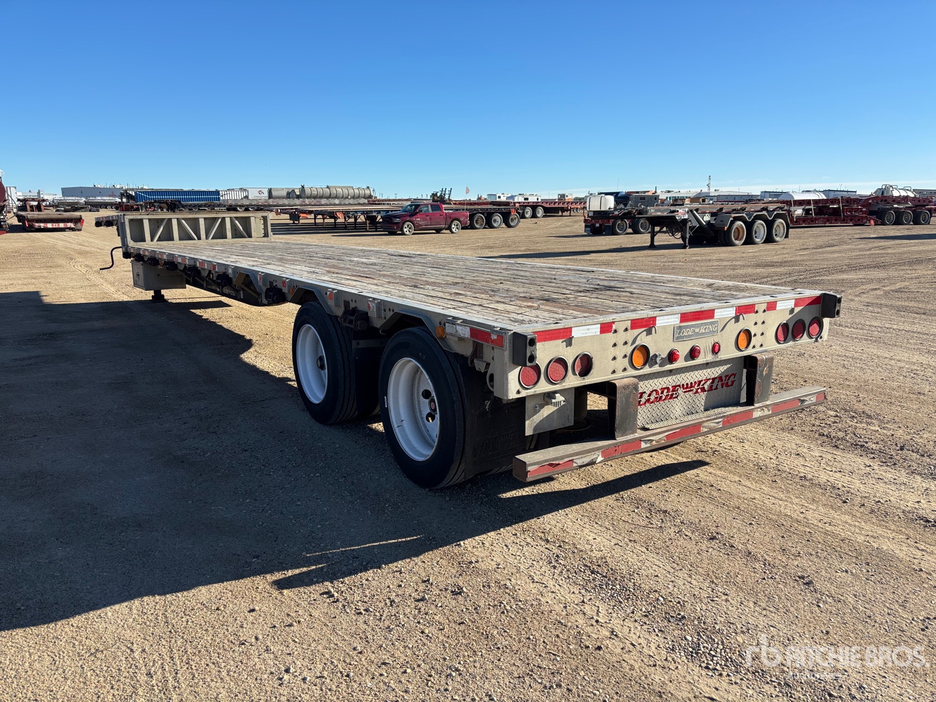 2007 Load King  48 FT T/A SPREAD AXLE