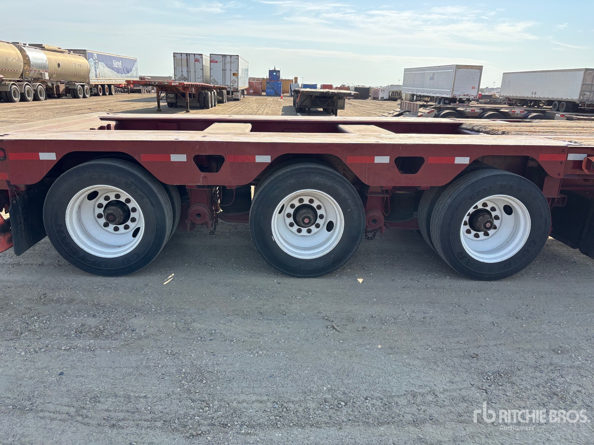 2006 Gerrys 120000 LB 53 FT 24-WHEEL FLATBED