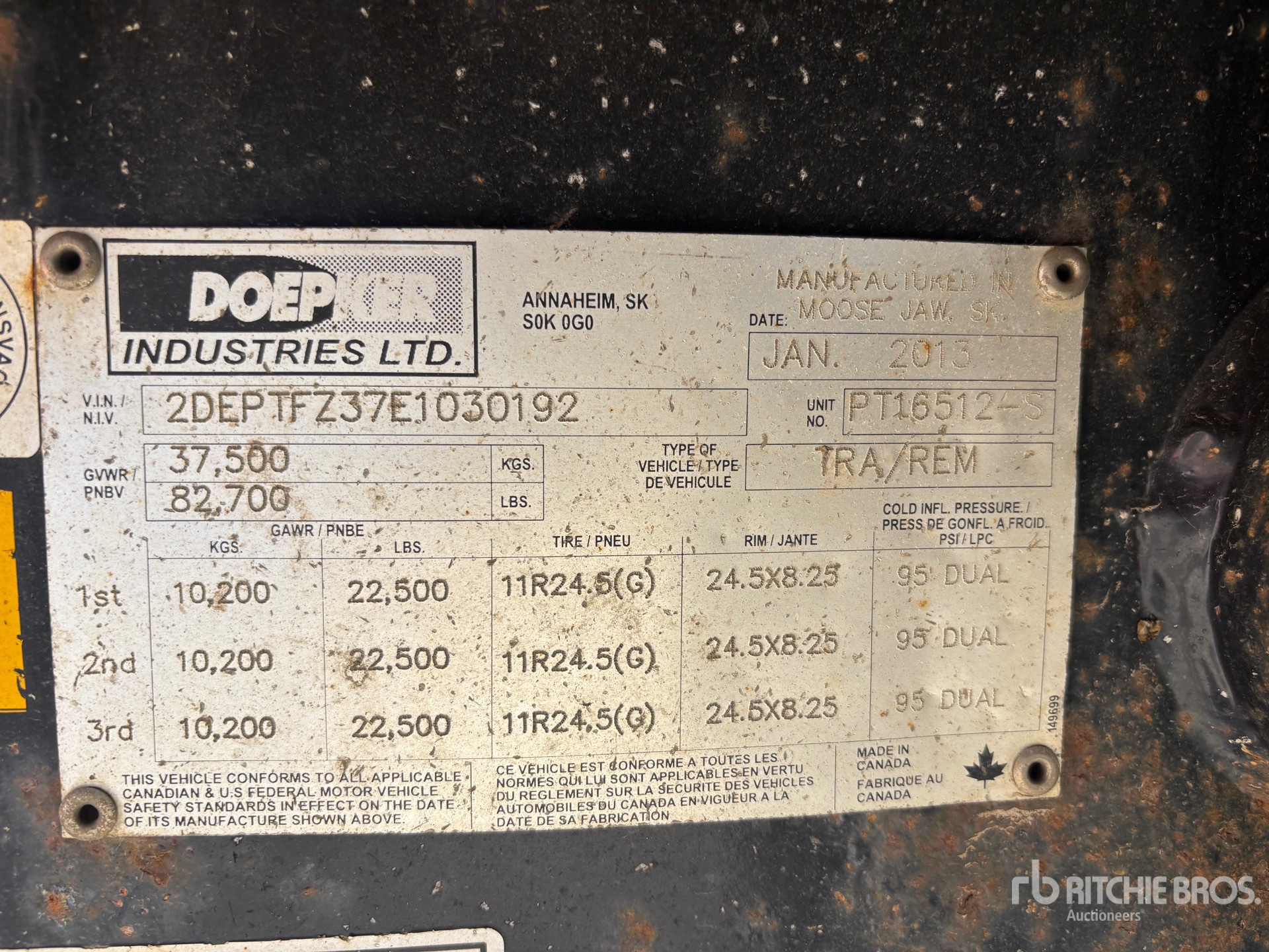2014 Doepker 67500 lb 46 ft Tri/A Flatbed