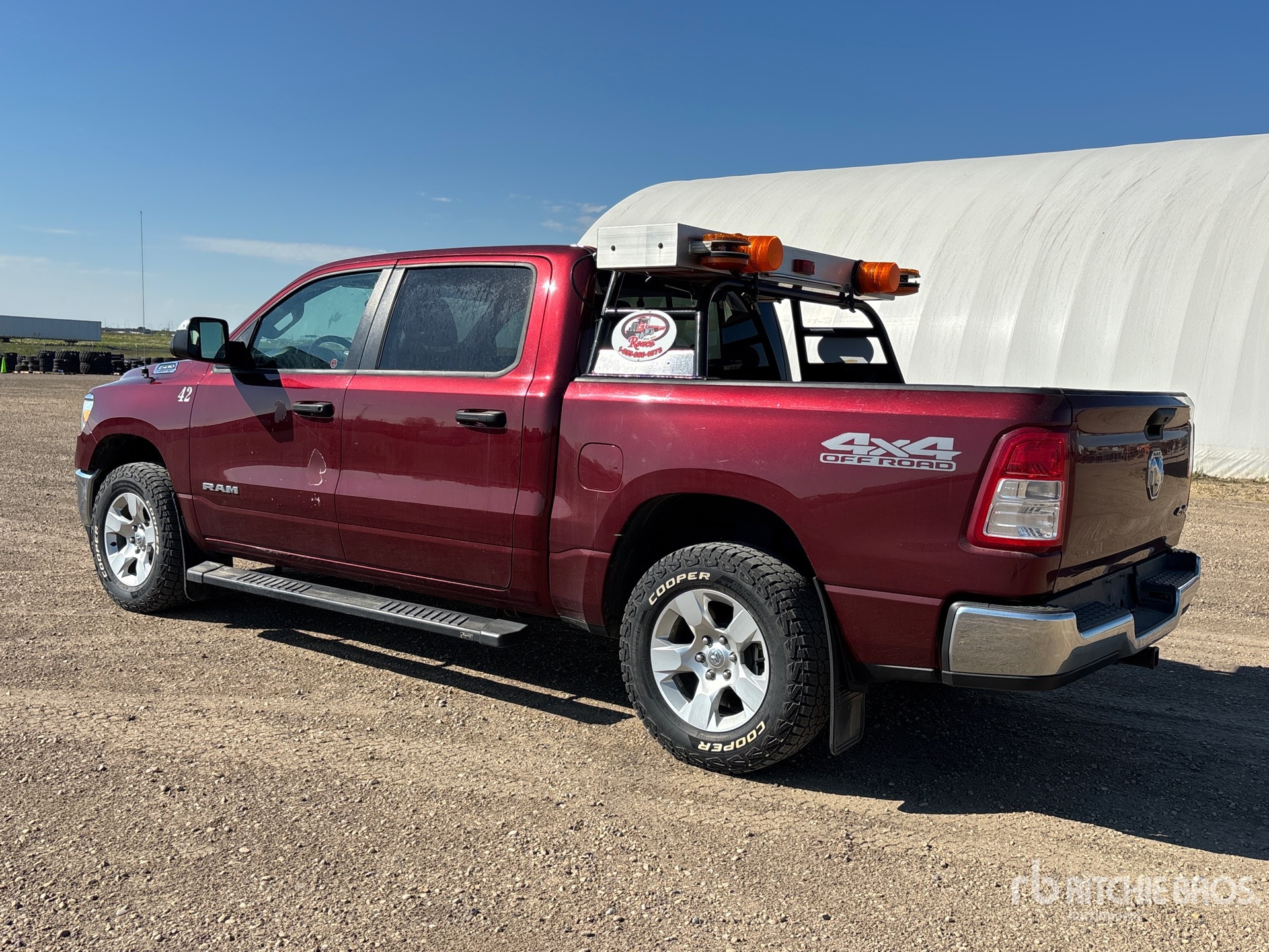 General Appearance with Picture, Left Rear Corner
