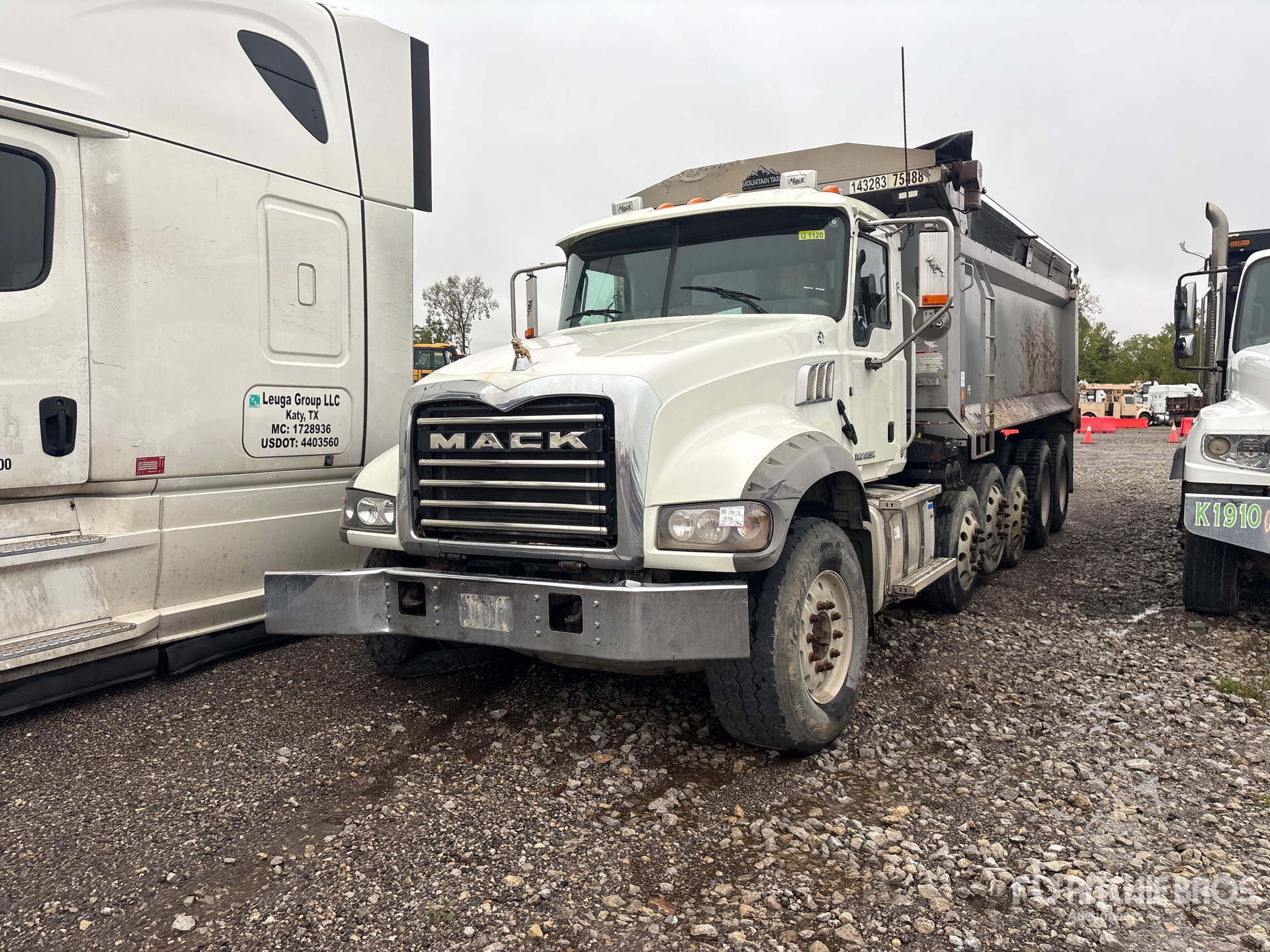Photo of 2016 Mack GU713