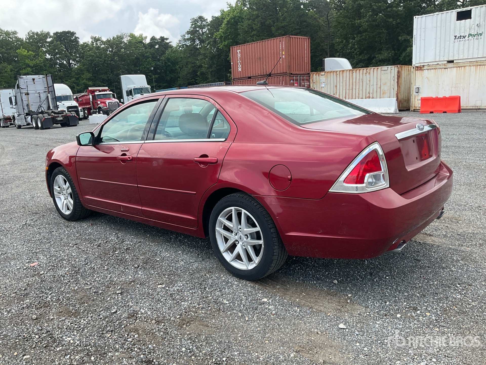 General Appearance with Picture, Left Rear Corner