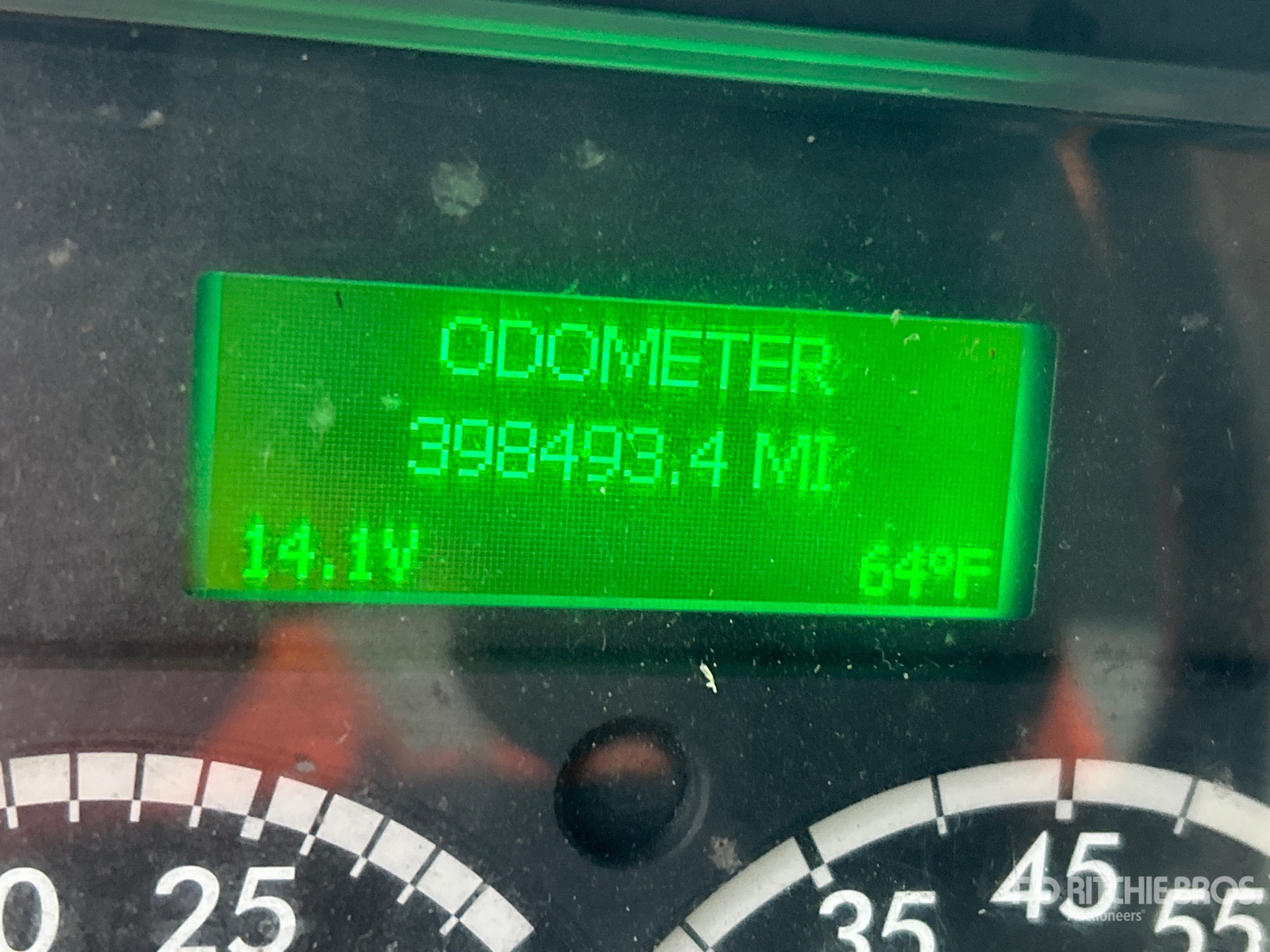 2017 Freightliner M2106