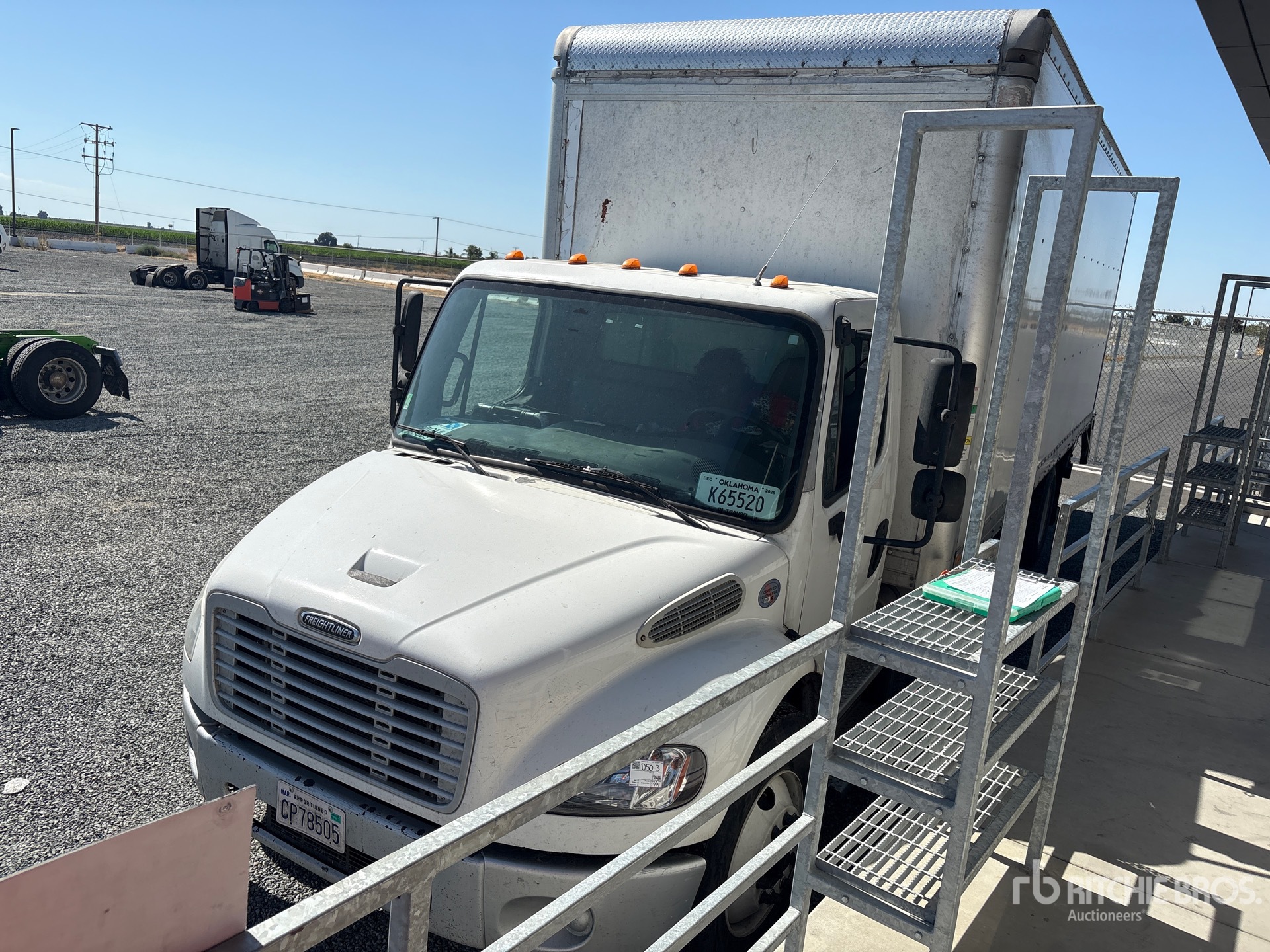 Photo of a 2016 Freightliner M2106