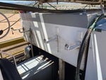 Underbody with Hydraulic Tank