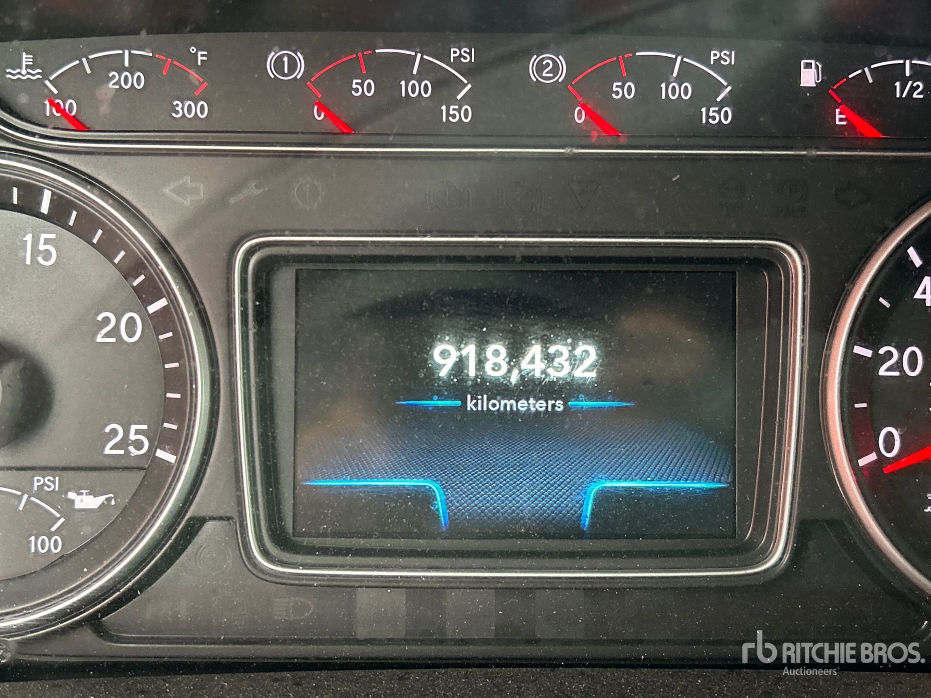 2020 International LT625