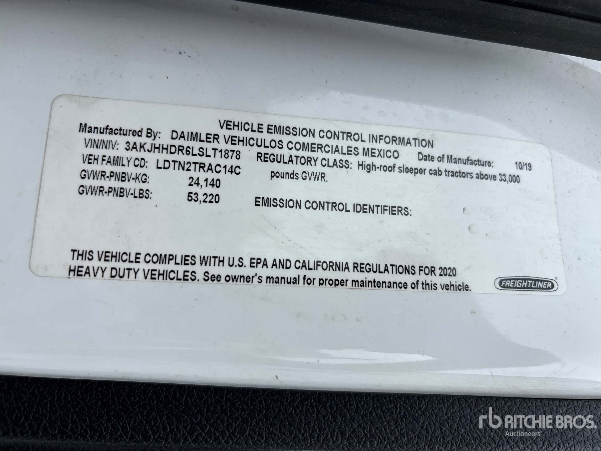 2020 Freightliner CASCADIA 126