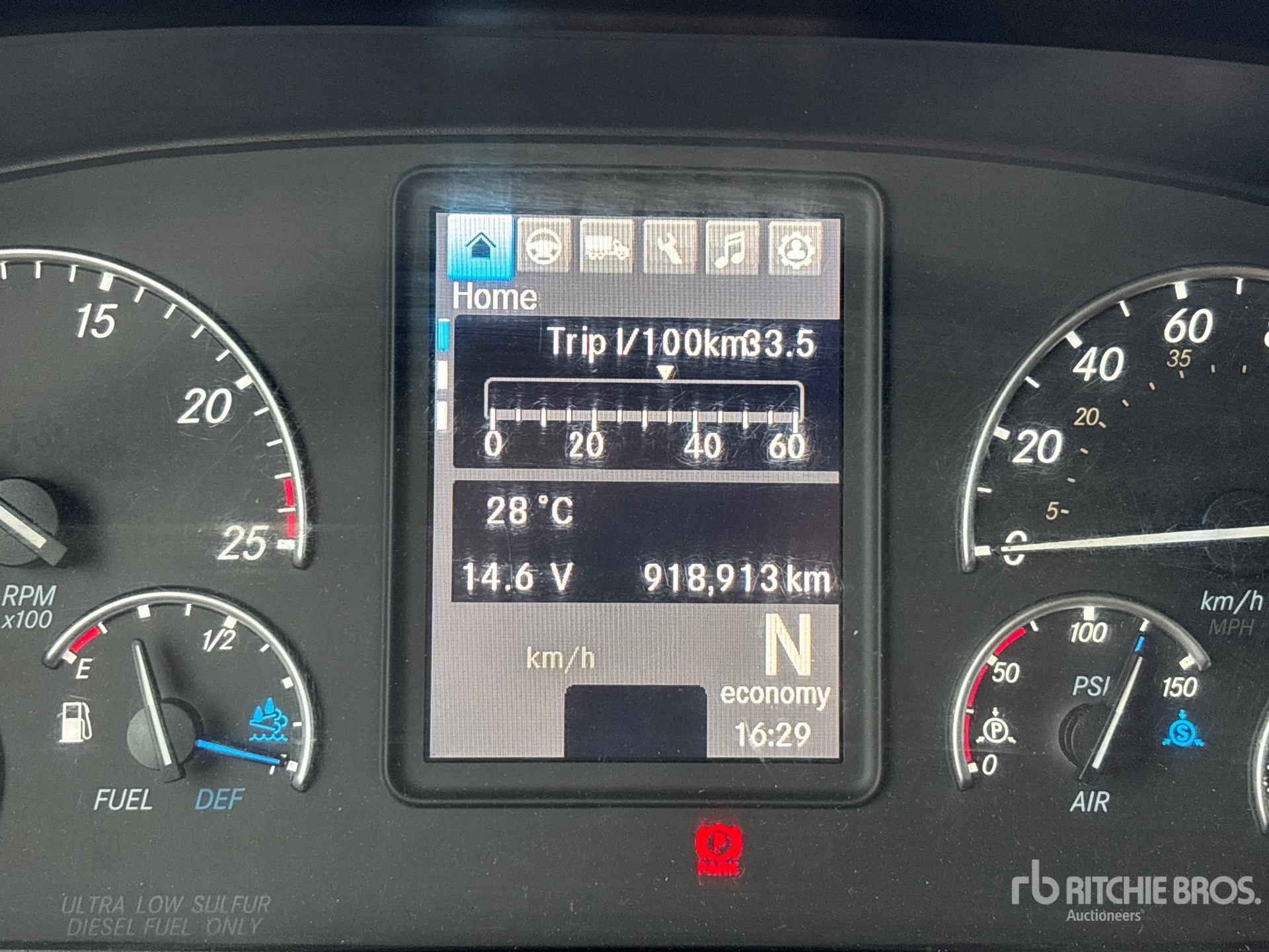 2020 Freightliner CASCADIA 126