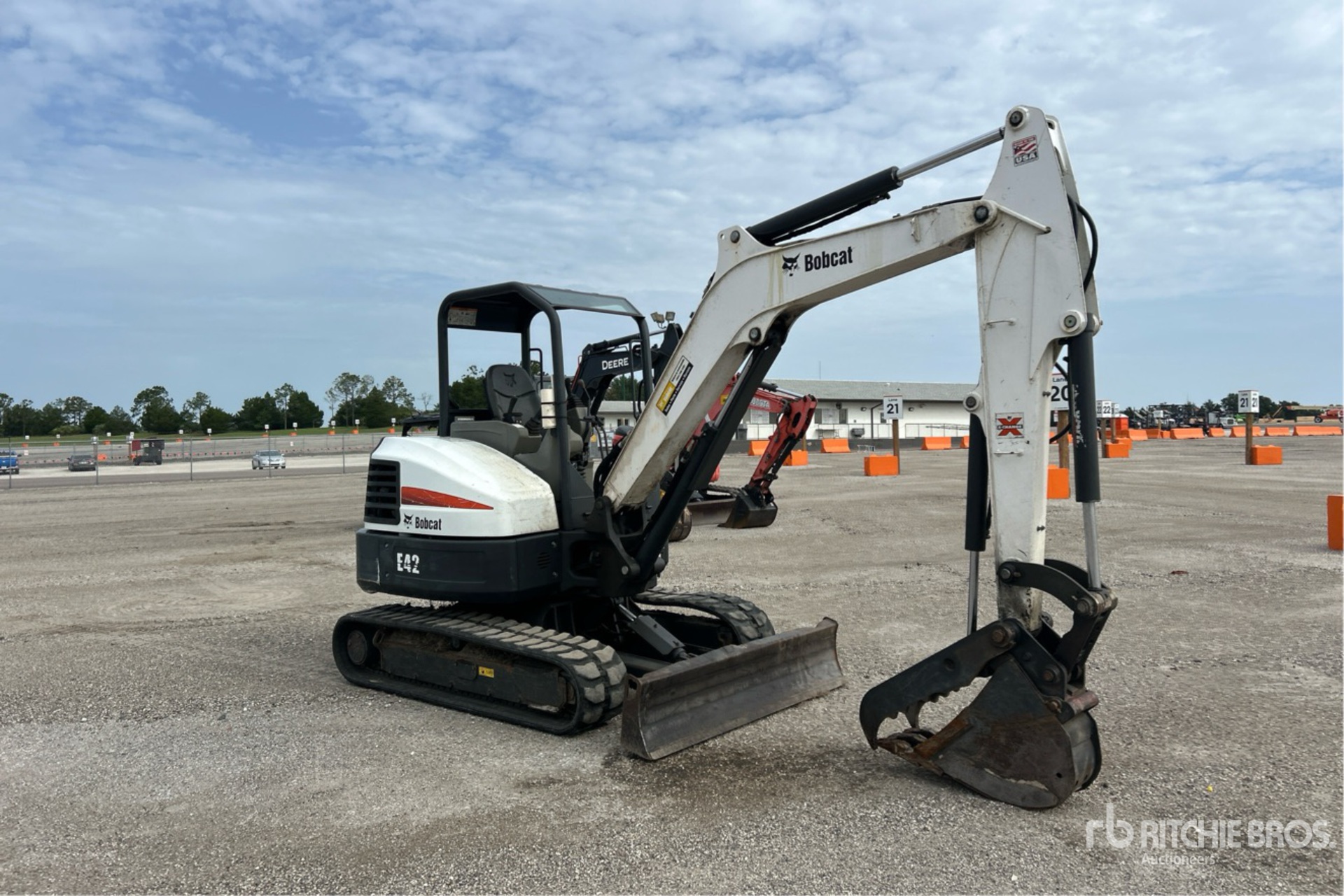 2019 Bobcat E42