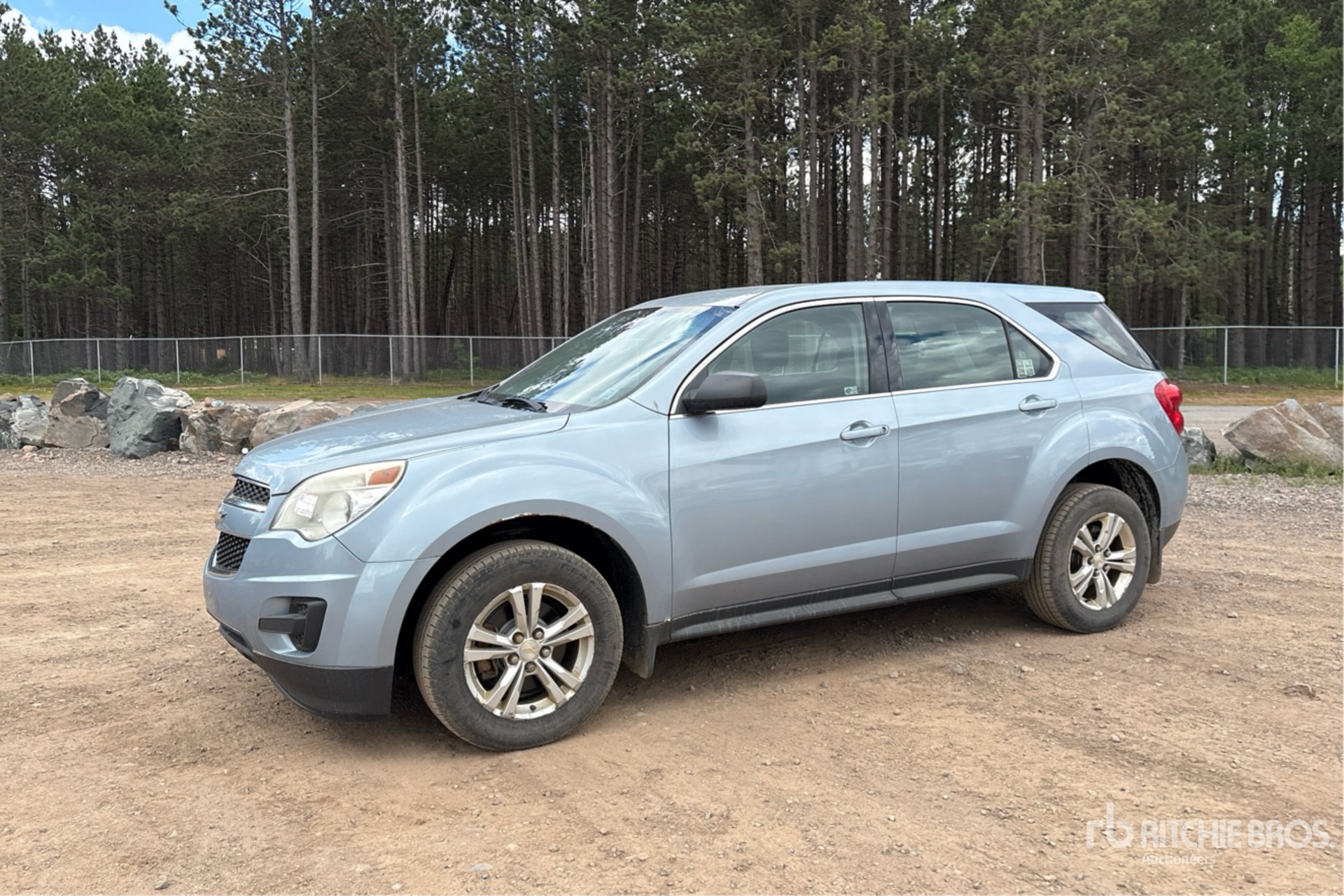 General Appearance with Picture, Left Front Corner