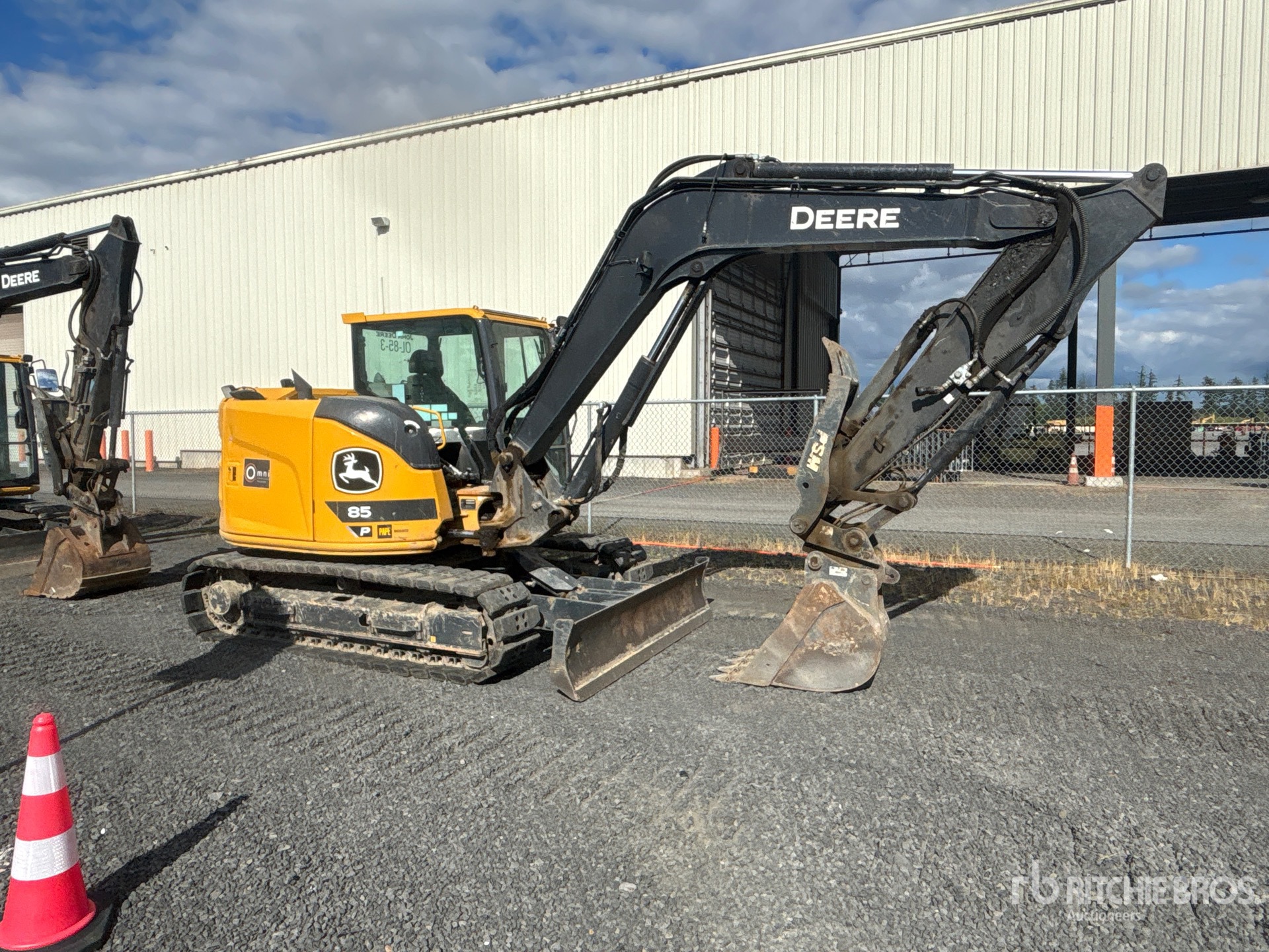 2025 John Deere 85 P-Tier