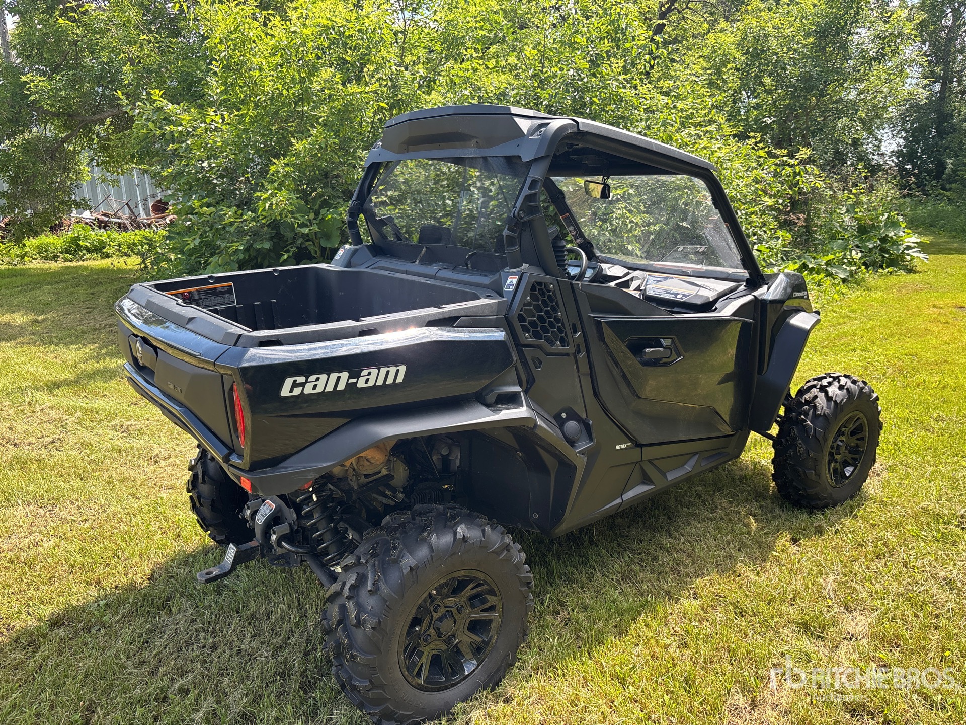 General Appearance with Picture, Right Rear Corner