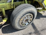 Underbody with Right Steer Tire