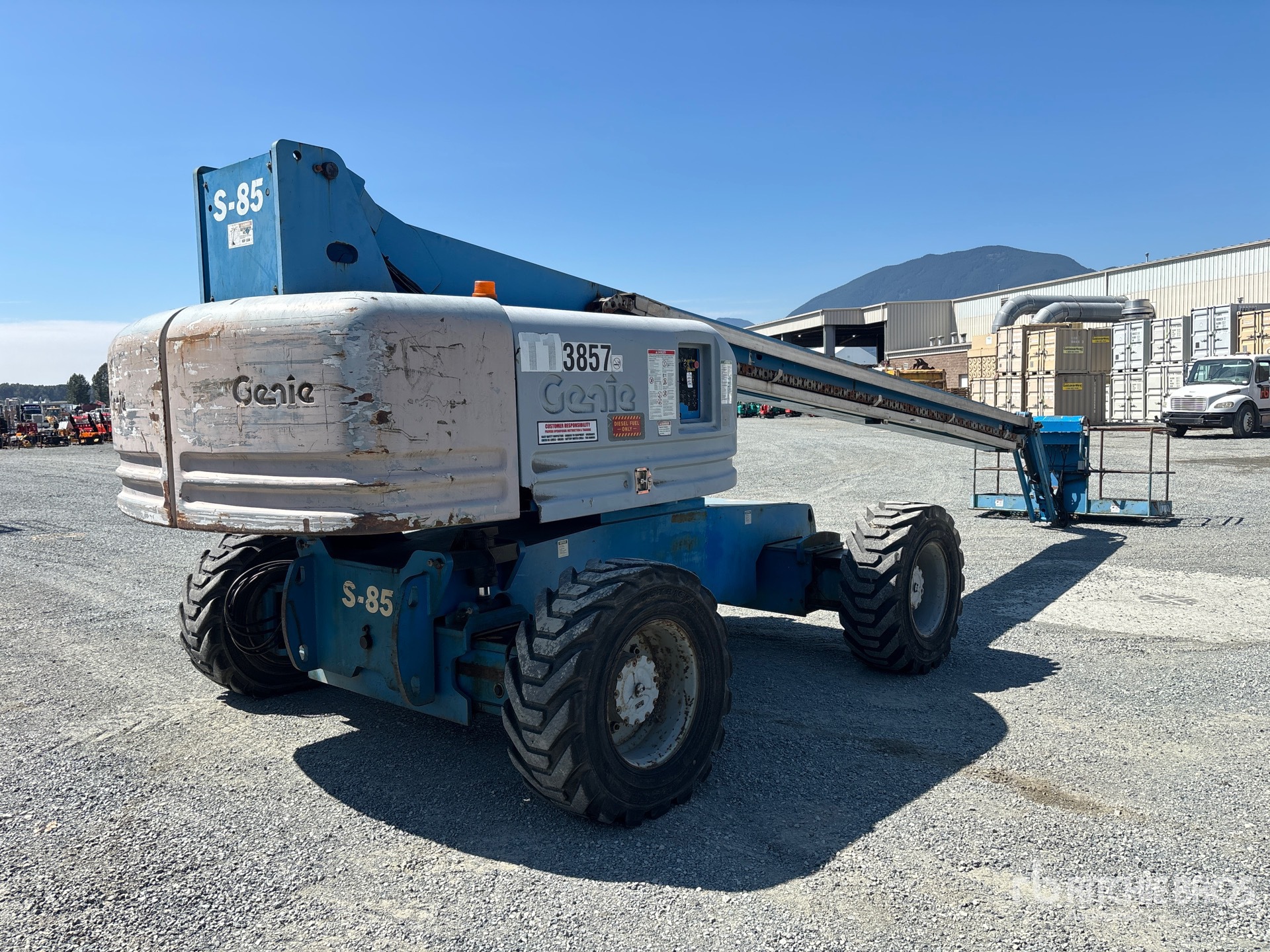 General Appearance with Picture, Right Rear Corner