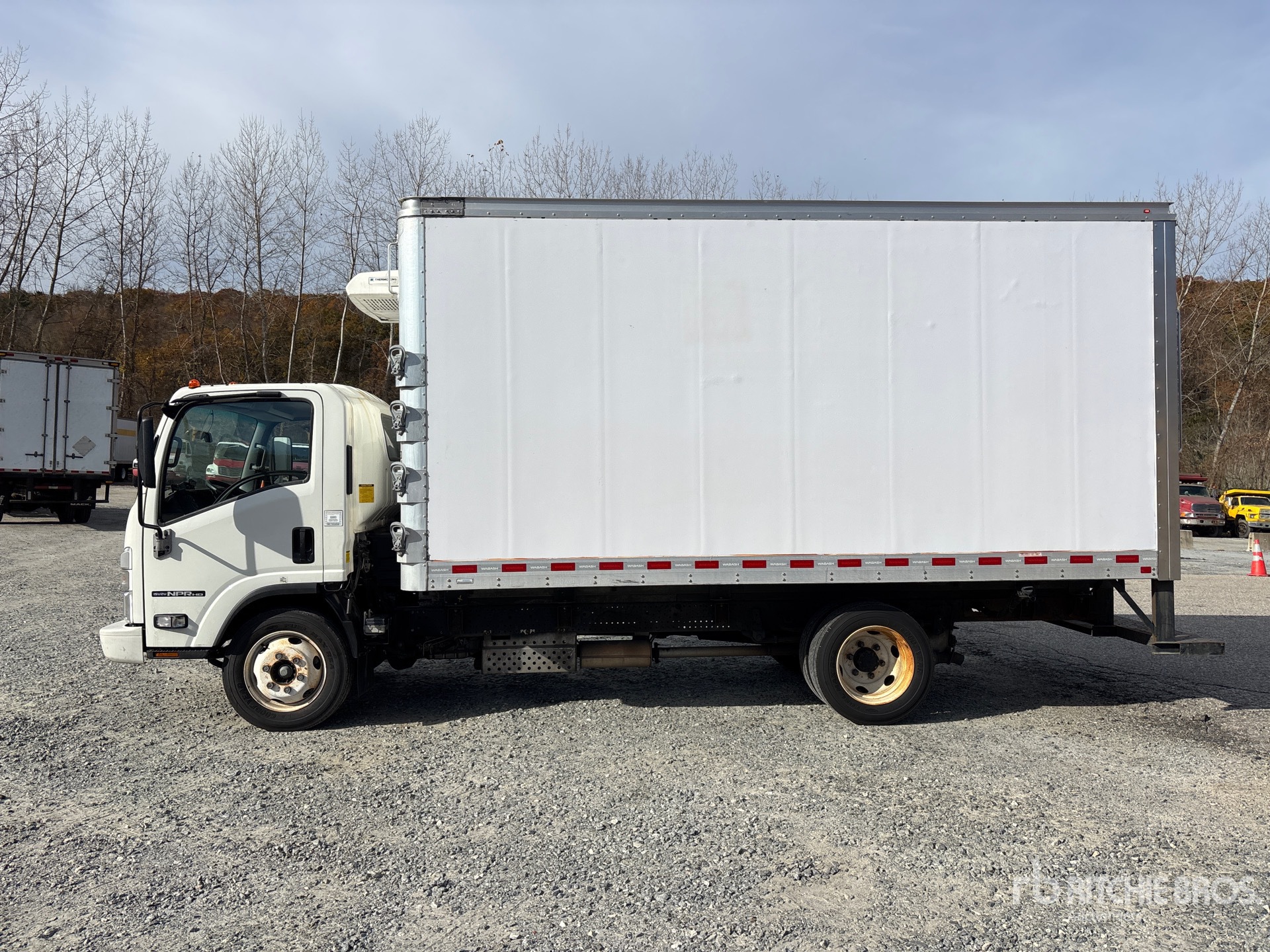 2025 Isuzu NPR