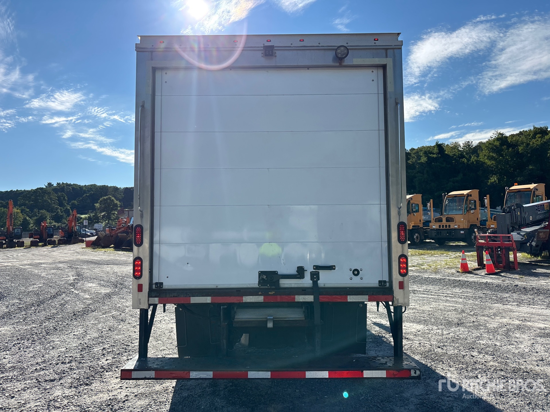 2025 Isuzu NPR