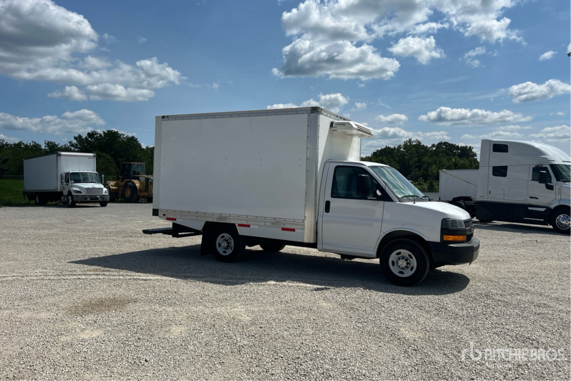 2023 GMC EXPRESS G3500