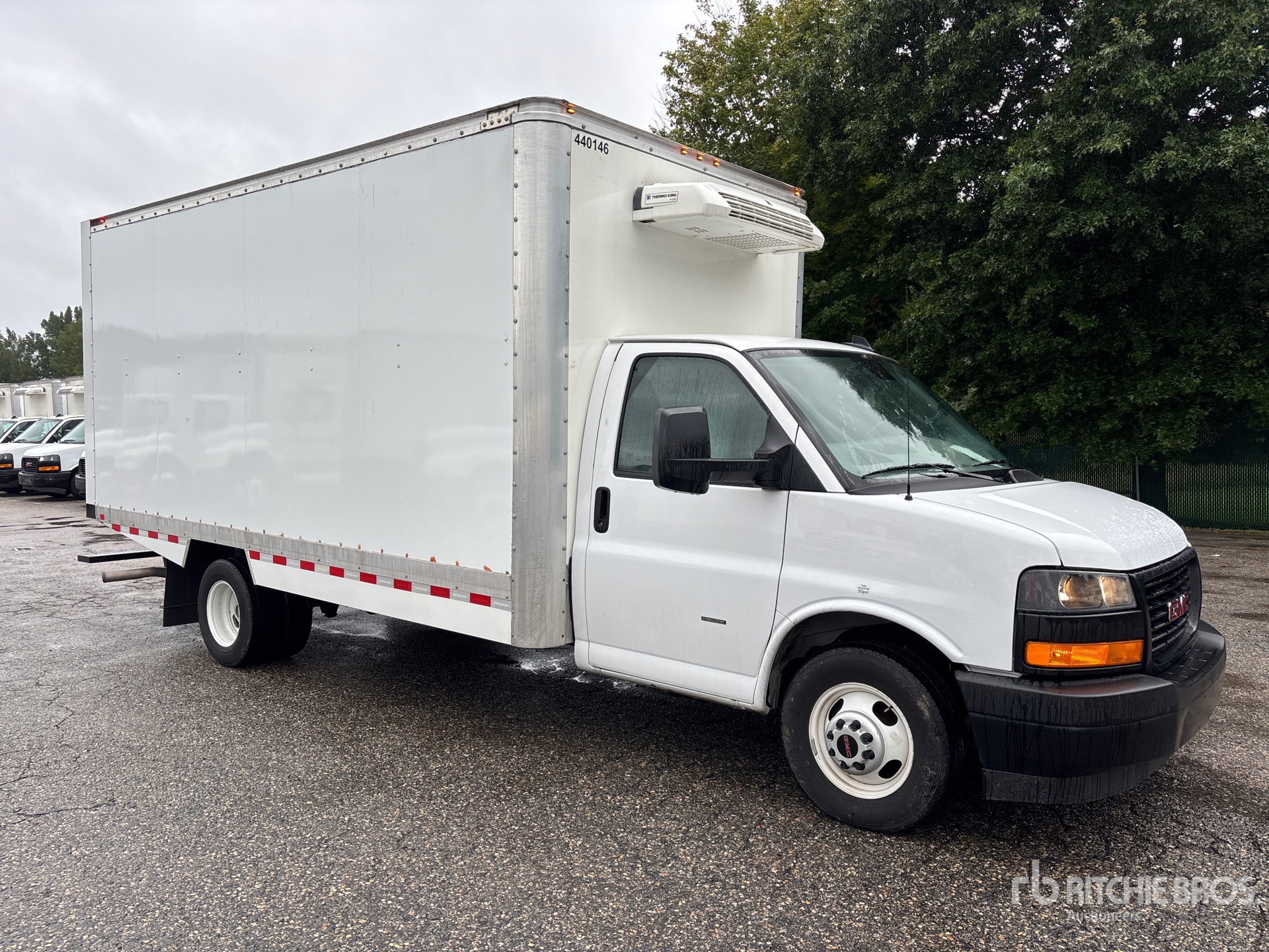 2024 GMC SAVANA 3500