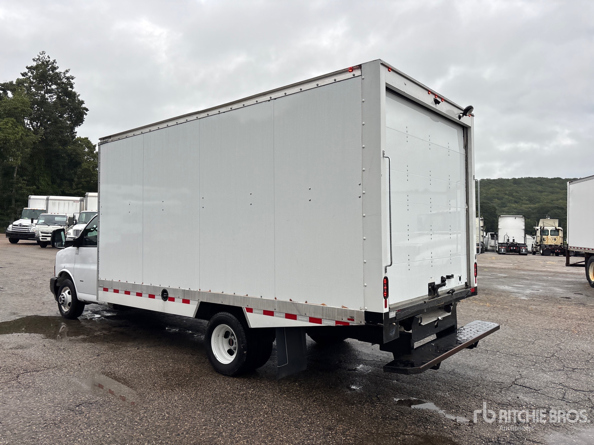 2024 GMC SAVANA 3500