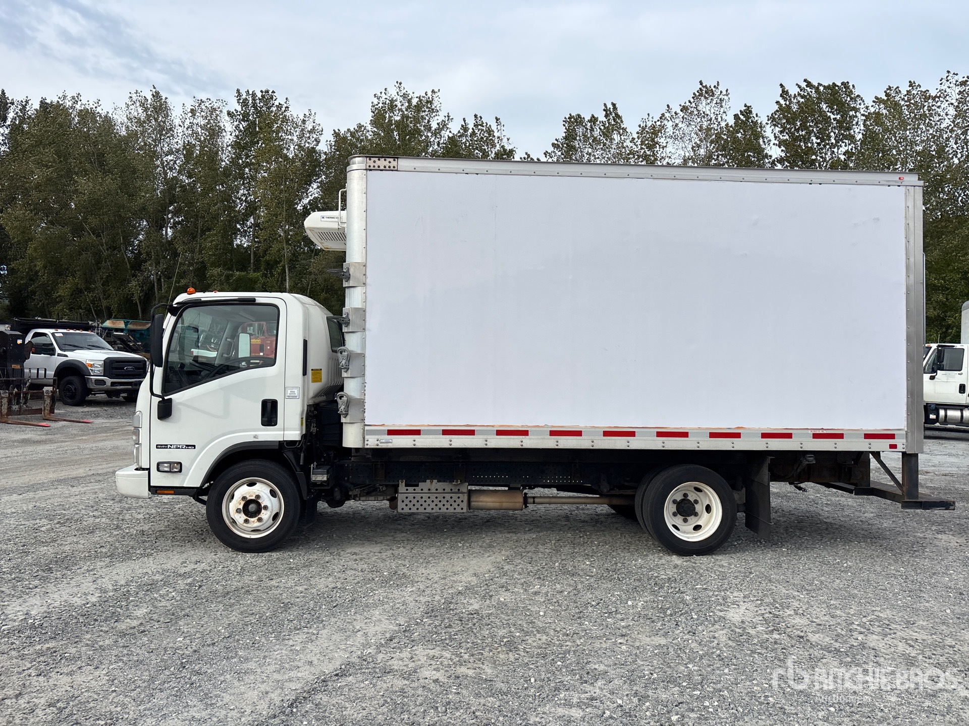 2025 Isuzu NPR