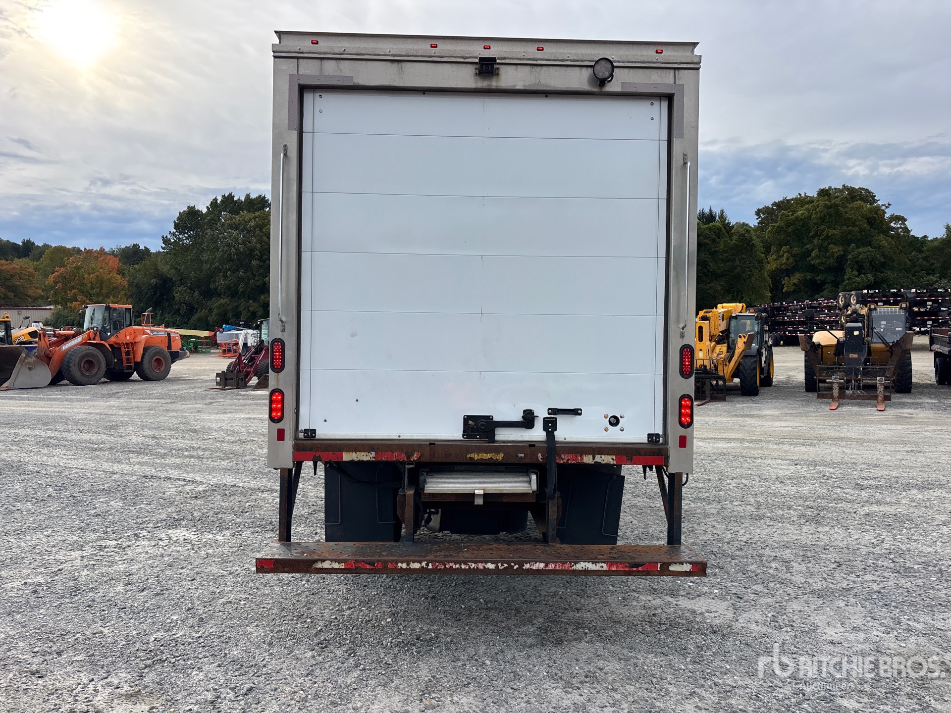 2025 Isuzu NPR