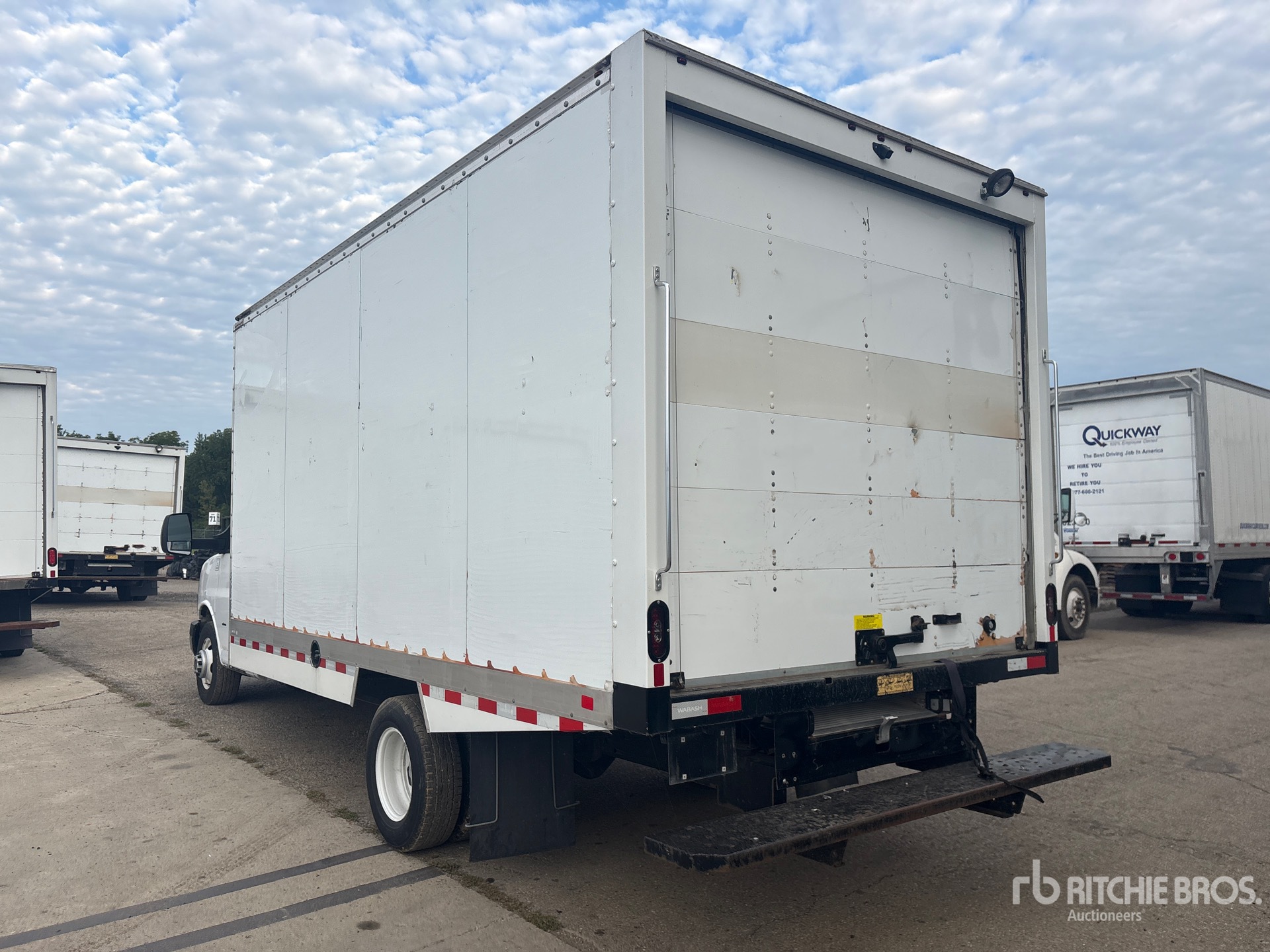 2024 GMC SAVANA G3500