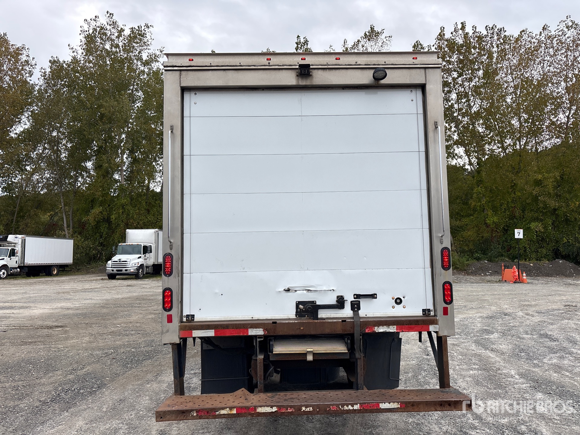 2025 Isuzu NPR