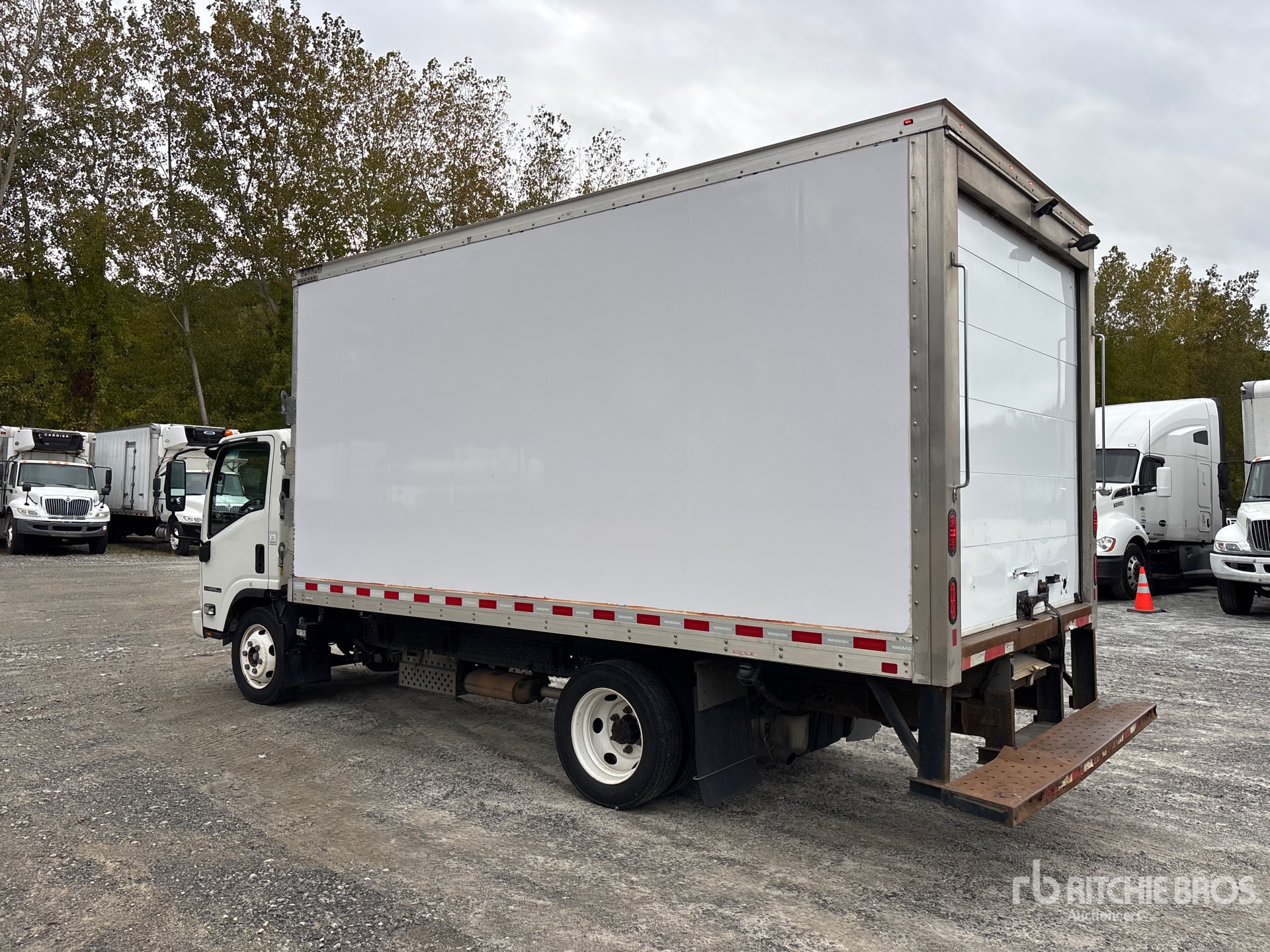 2025 Isuzu NPR